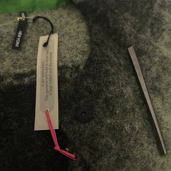 Mina Norton Jacket Wearable Art NWT size small - Picture 3 of 10